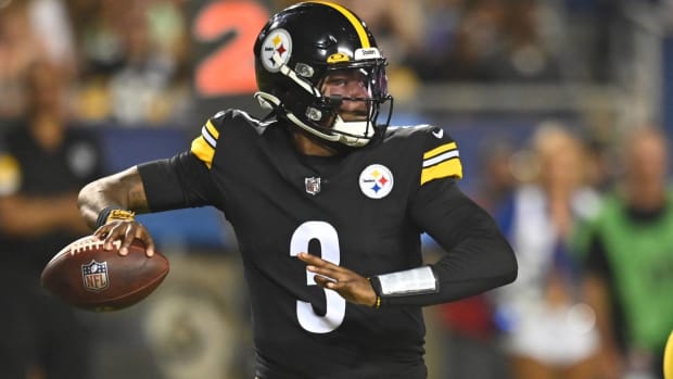 Steelers quarterback Dwayne Haskins throws a pass in a preseason game.